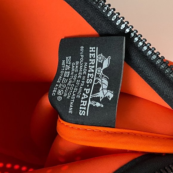 Hermès Neobain Waves Case, Medium model, Orange - Picture 5 of 7